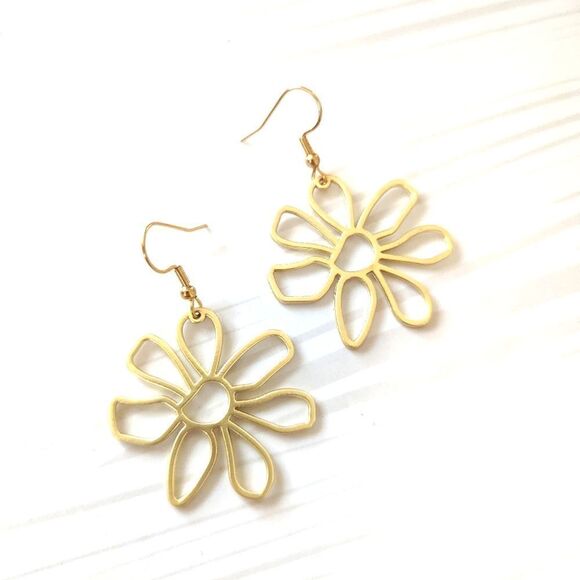 Flower Earrings    - Picture 2 of 5